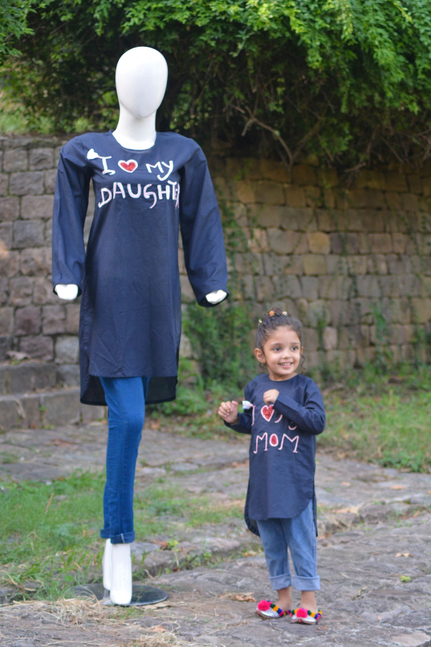 Cambric Shirt with handmade embroidery "I Love my Mom/Daughter"