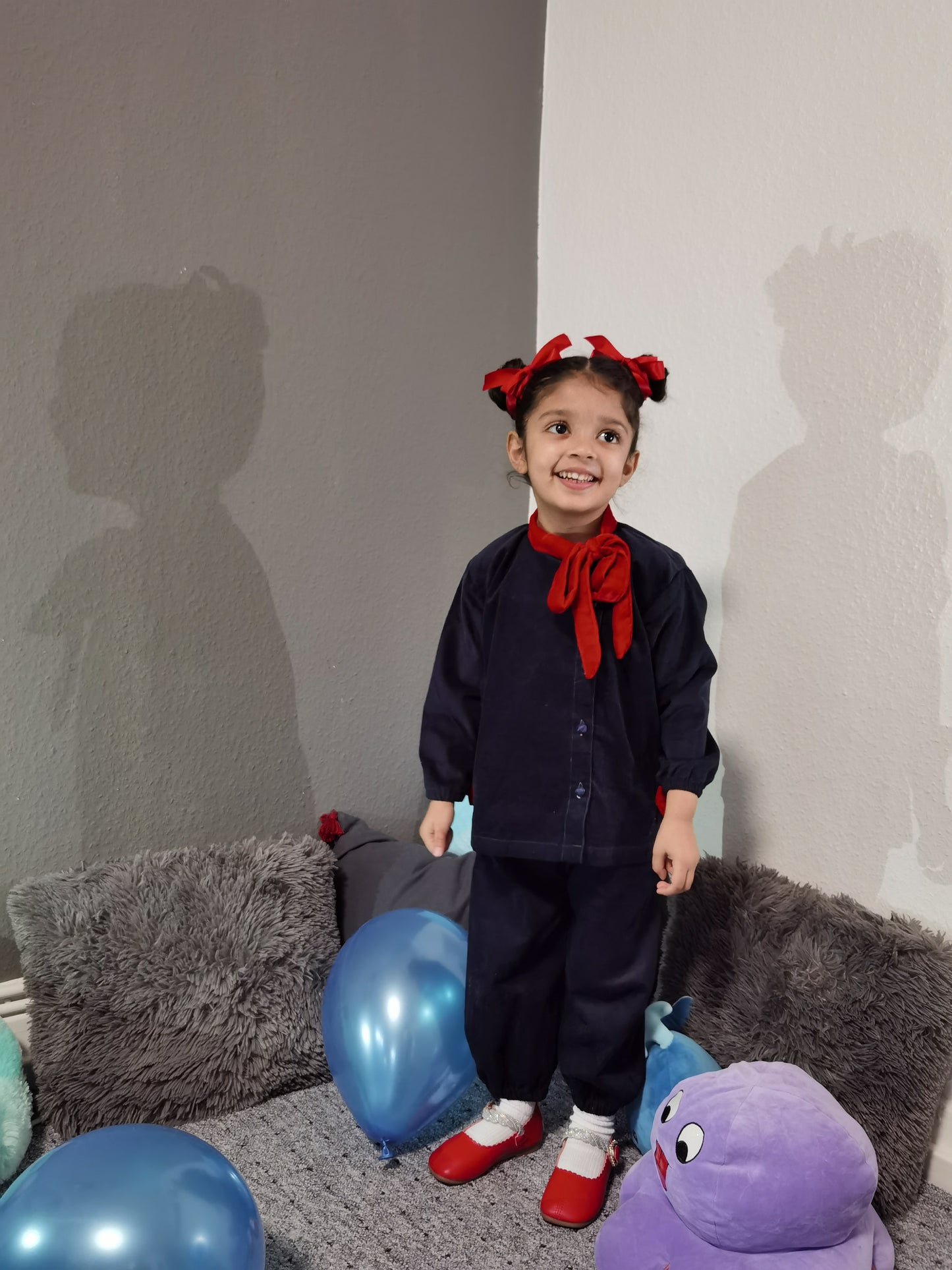 Blue soft jeans suit with red velvet bow