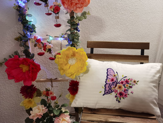 Embroidered butterfly cushion cover | Kissenbezug ohne Füllung